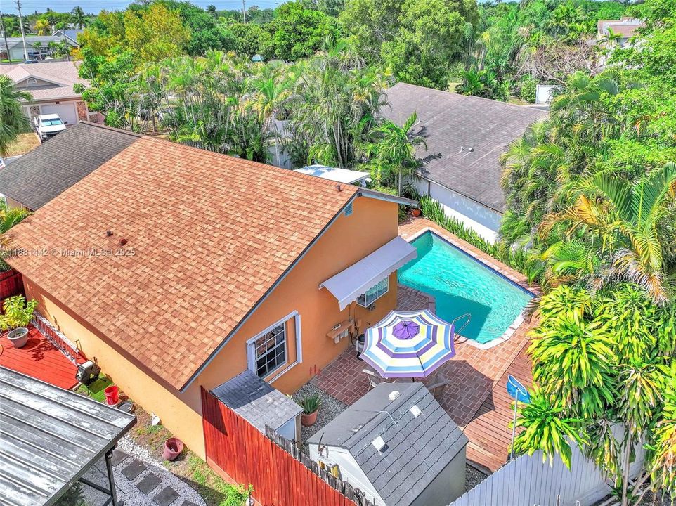 Activo con contrato: $645,000 (4 camas, 2 baños, 1757 Pies cuadrados)