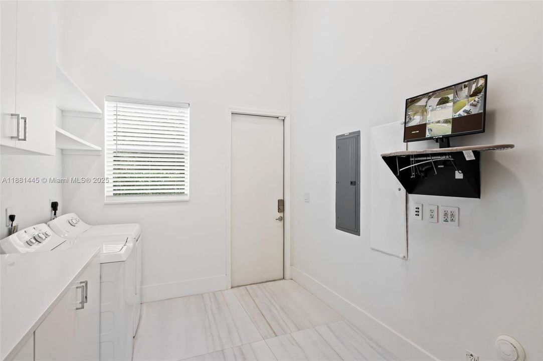 Reolink 7-camera security system