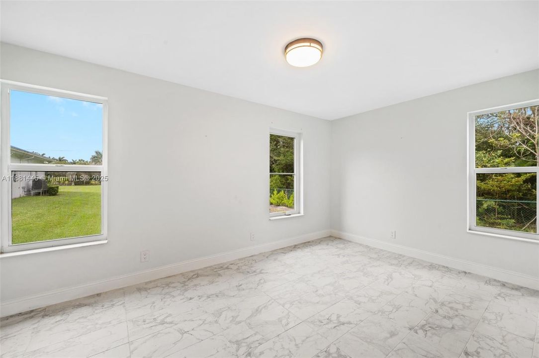 Guest House Bedroom #5