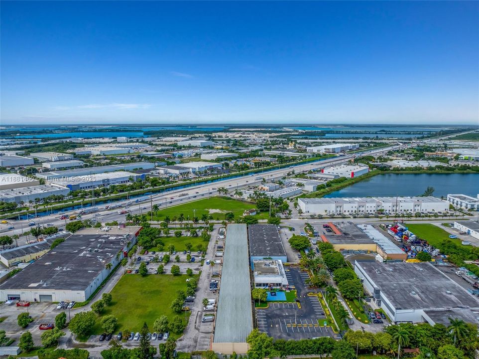 待售: $550,000 (0 贝兹, 0 浴室, 0 平方英尺)