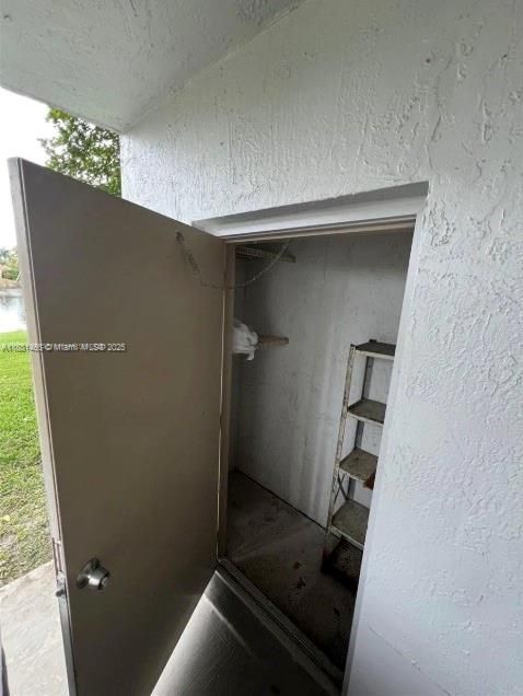 En Venta: $275,000 (3 camas, 2 baños, 1305 Pies cuadrados)