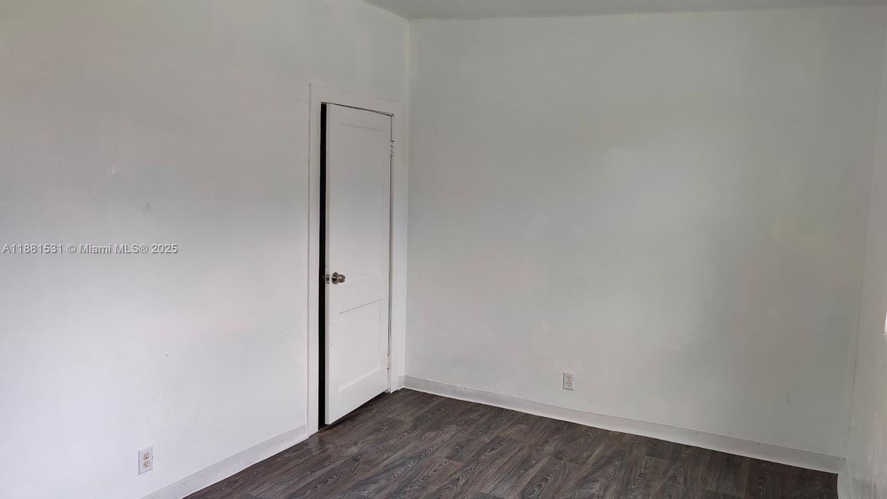 待售: $190,000 (0 贝兹, 0 浴室, 0 平方英尺)