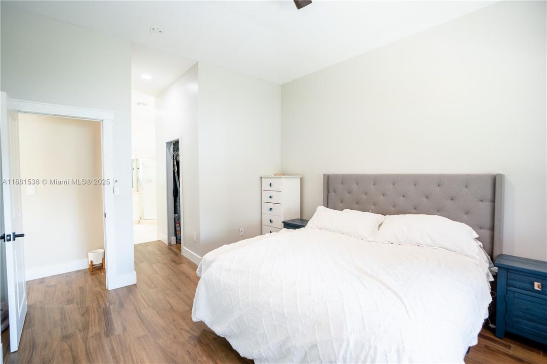 For Rent: $4,500 (3 beds, 2 baths, 1522 Square Feet)