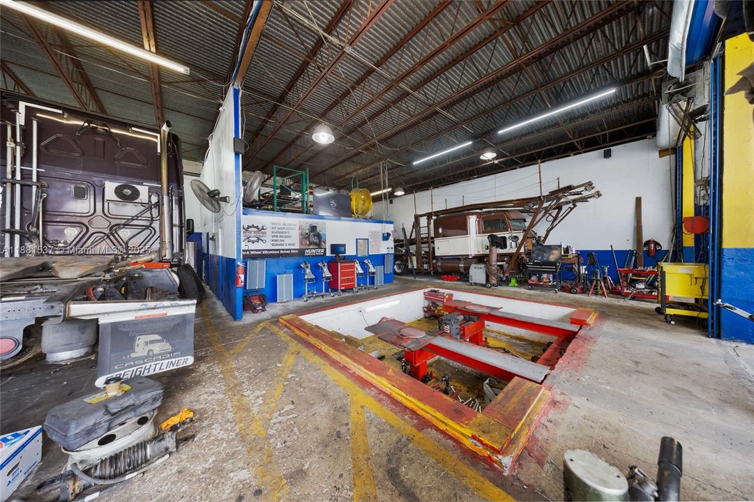 В аренду: $12,000 (0 спален, 0 ванн, 0 Квадратных фут)