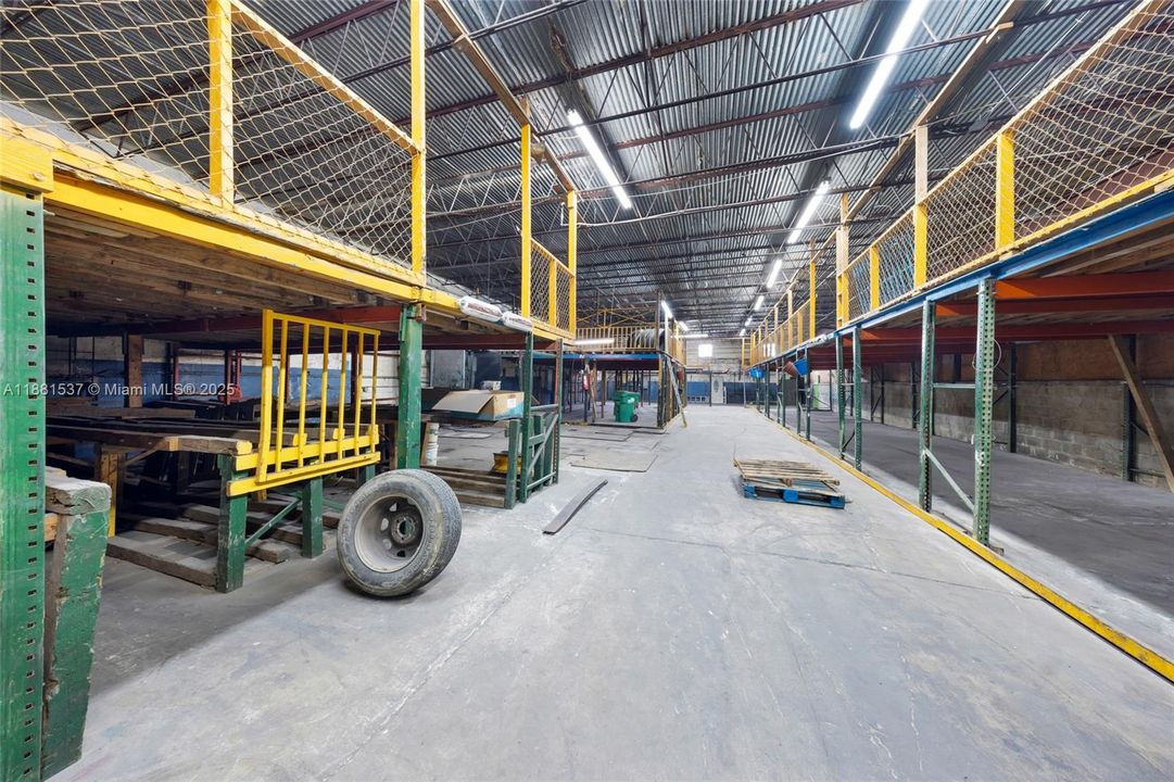 В аренду: $12,000 (0 спален, 0 ванн, 0 Квадратных фут)