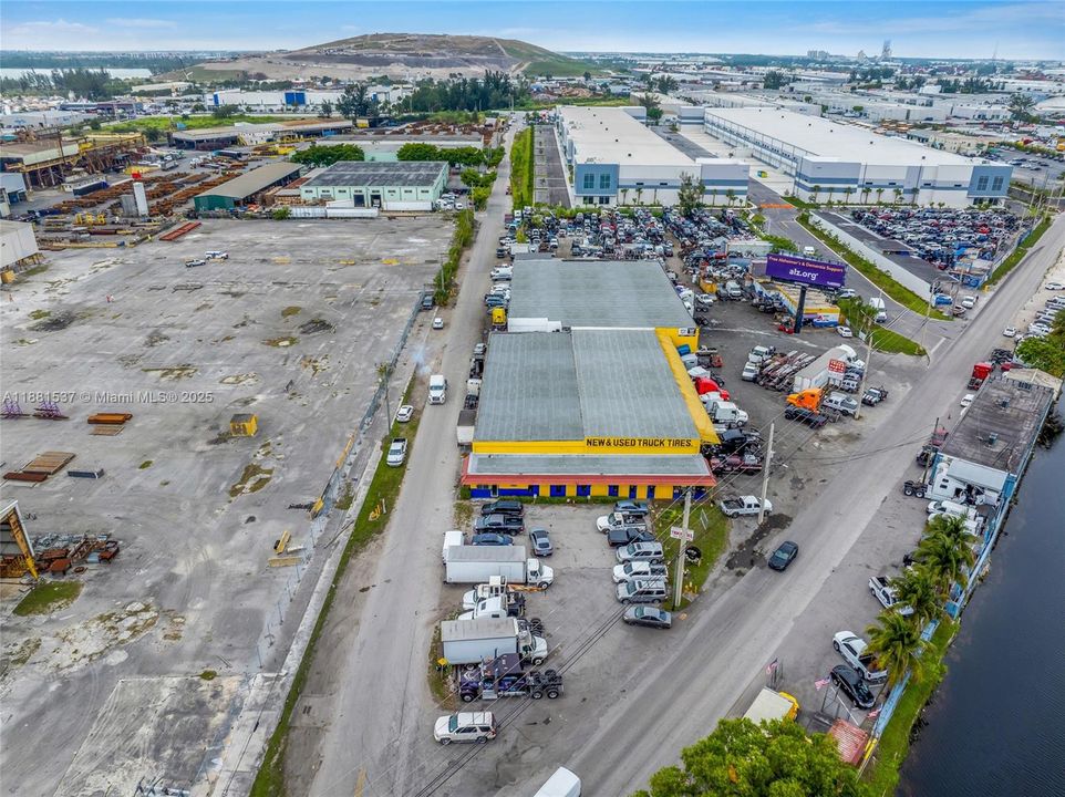 В аренду: $12,000 (0 спален, 0 ванн, 0 Квадратных фут)