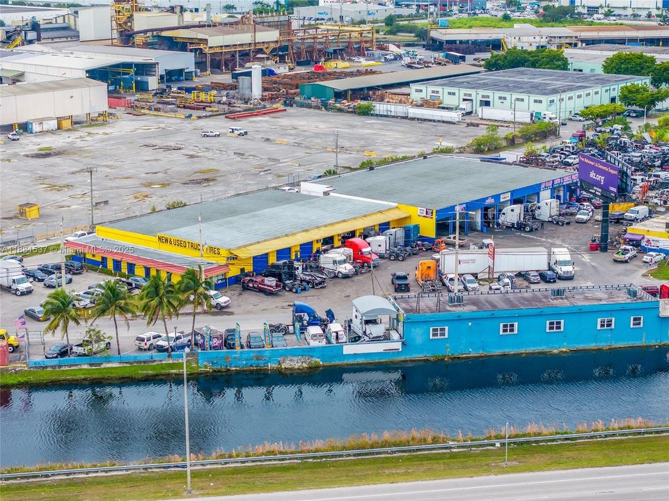 В аренду: $12,000 (0 спален, 0 ванн, 0 Квадратных фут)