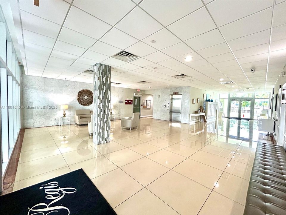 На продажу: $389,000 (1 спален, 1 ванн, 975 Квадратных фут)