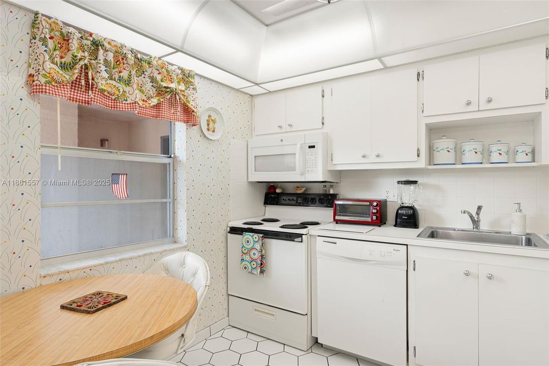 En Venta: $74,900 (1 camas, 1 baños, 739 Pies cuadrados)