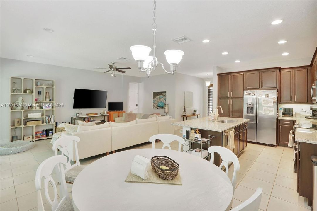 Recently Rented: $4,850 (4 beds, 3 baths, 2305 Square Feet)