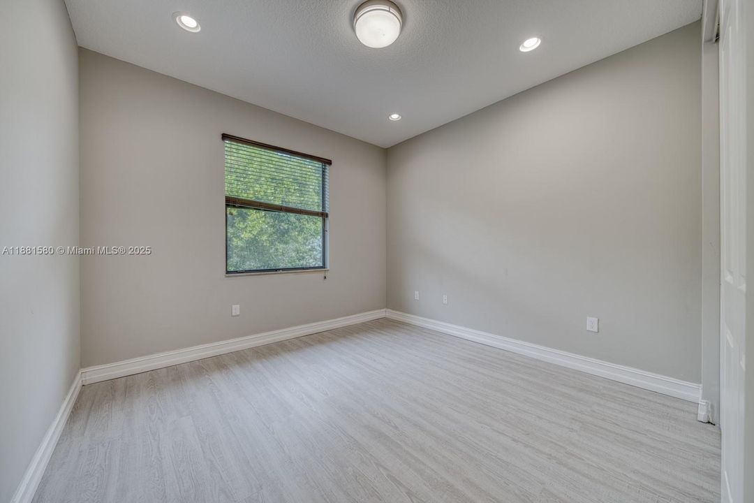 Recently Rented: $4,850 (4 beds, 3 baths, 2305 Square Feet)