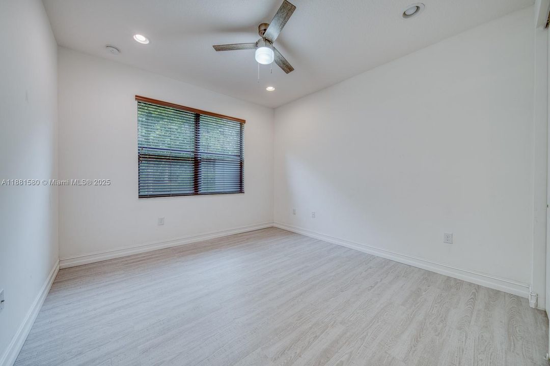 Recently Rented: $4,850 (4 beds, 3 baths, 2305 Square Feet)