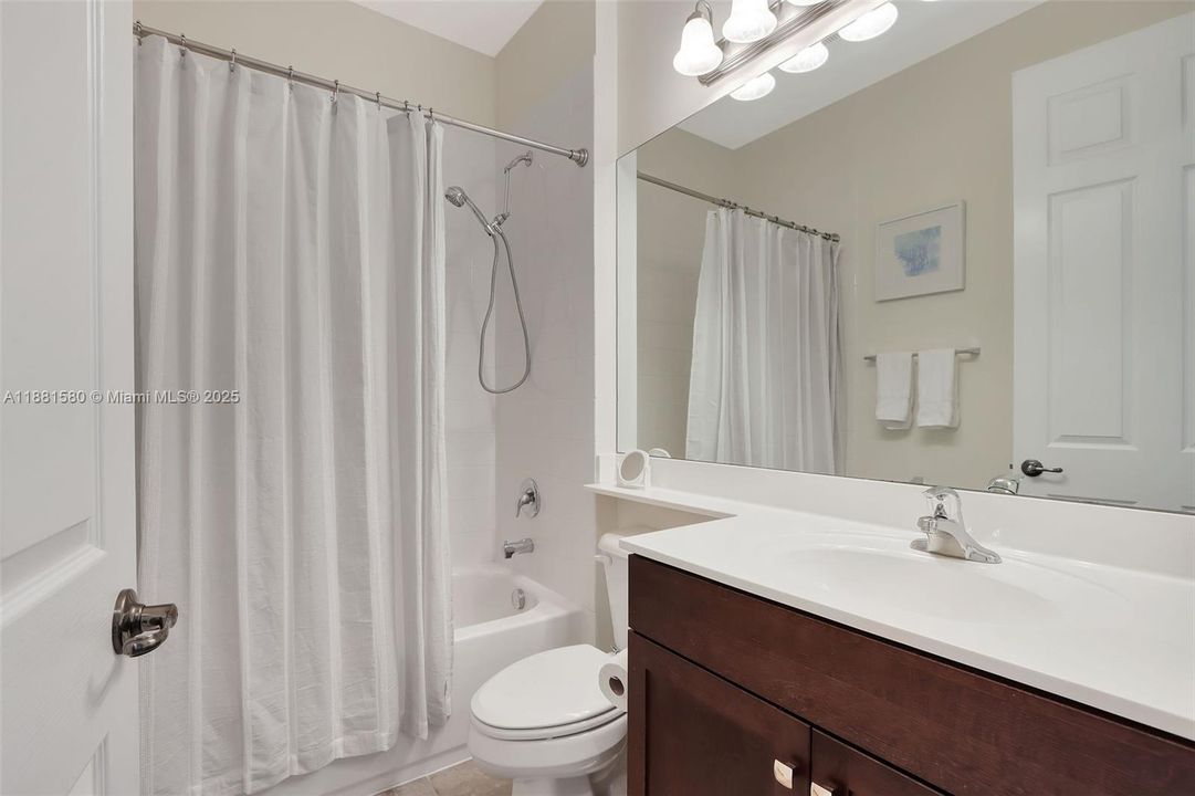 Recently Rented: $4,850 (4 beds, 3 baths, 2305 Square Feet)