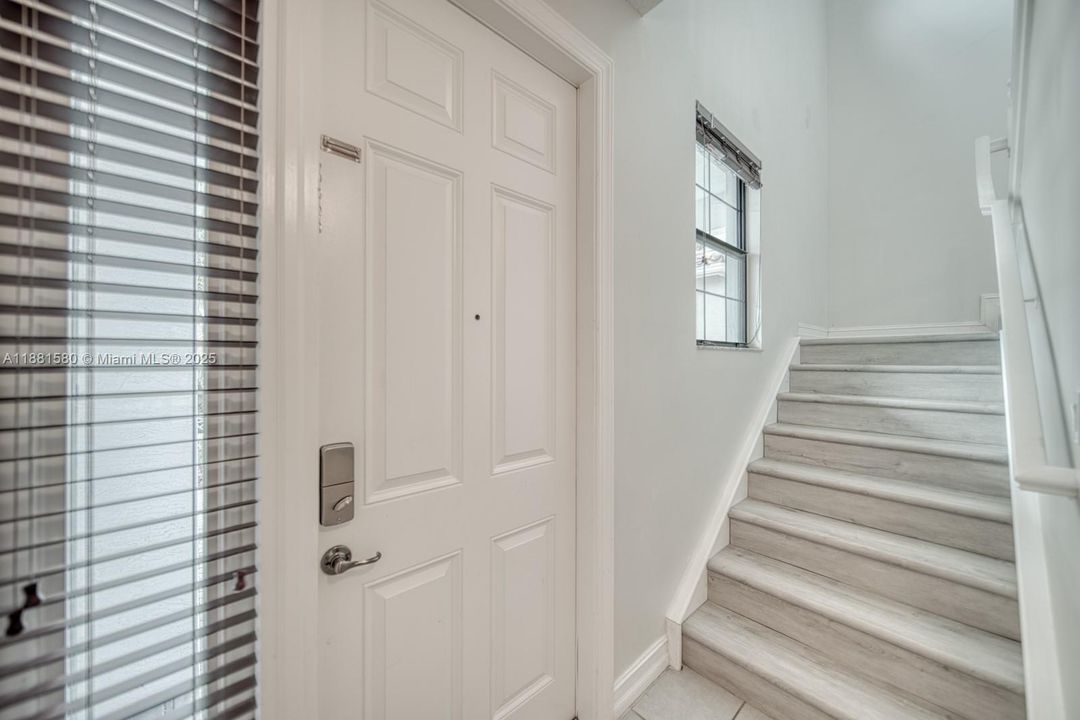 Recently Rented: $4,850 (4 beds, 3 baths, 2305 Square Feet)