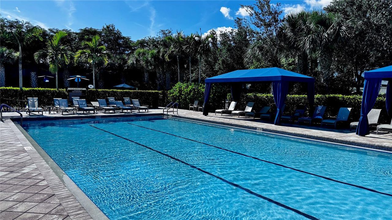 Recently Rented: $4,850 (4 beds, 3 baths, 2305 Square Feet)