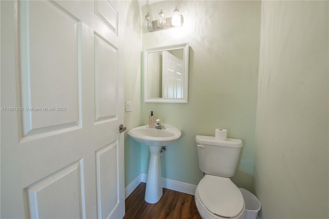 For Rent: $5,000 (4 beds, 3 baths, 2640 Square Feet)