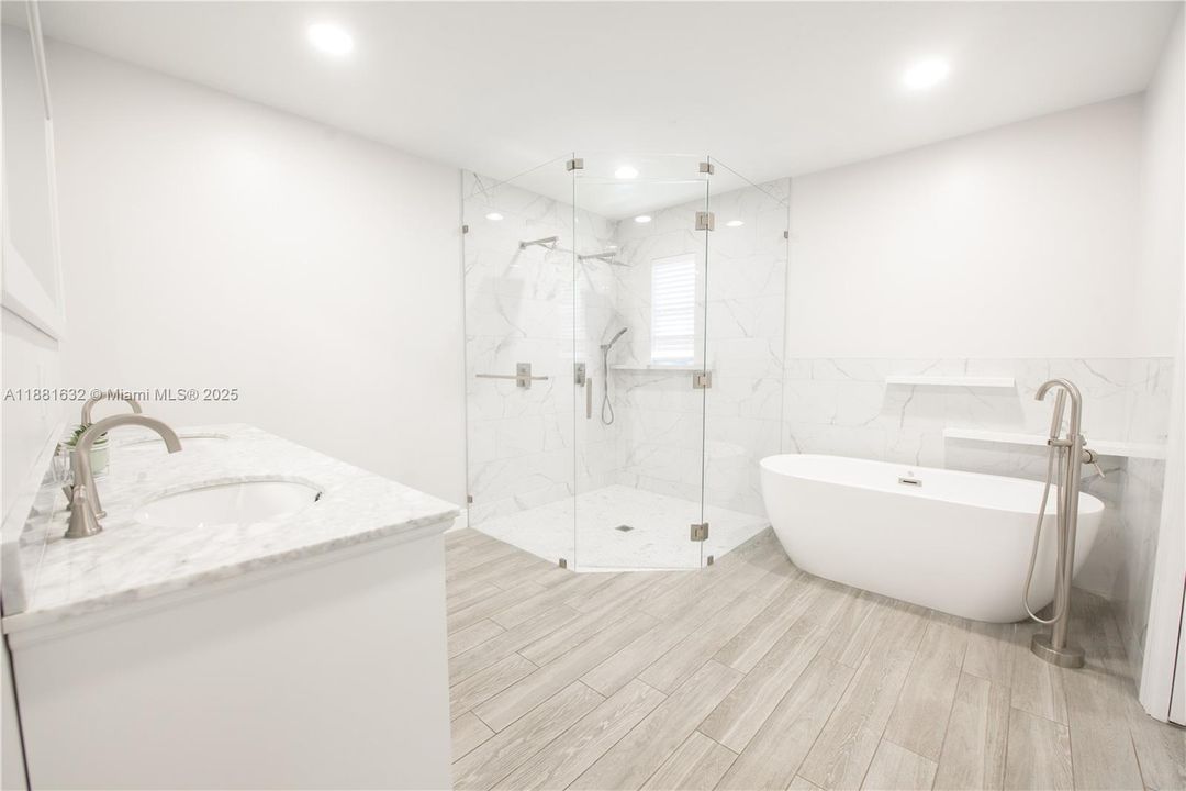 For Rent: $5,000 (4 beds, 3 baths, 2640 Square Feet)