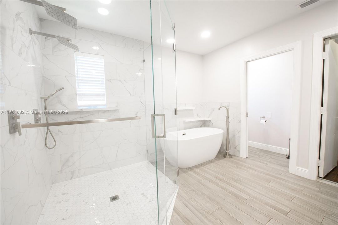 For Rent: $5,000 (4 beds, 3 baths, 2640 Square Feet)