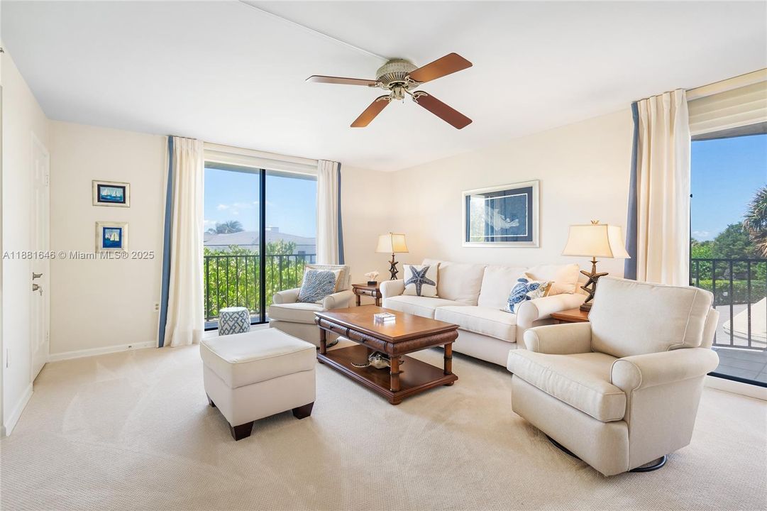 For Sale: $1,795,000 (3 beds, 2 baths, 1800 Square Feet)