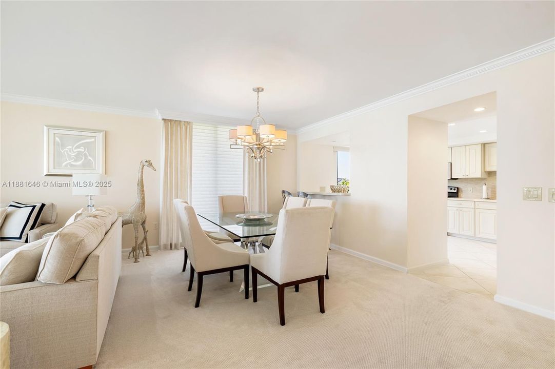 For Sale: $1,795,000 (3 beds, 2 baths, 1800 Square Feet)