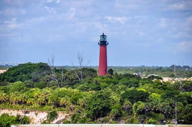 For Sale: $1,795,000 (3 beds, 2 baths, 1800 Square Feet)