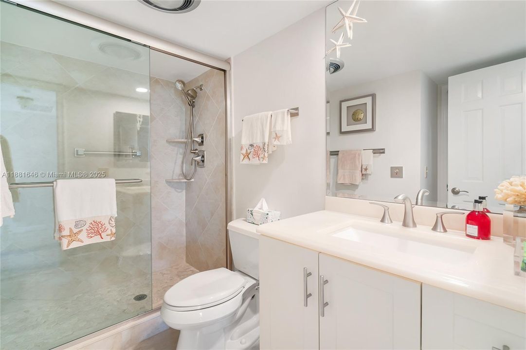 For Sale: $1,795,000 (3 beds, 2 baths, 1800 Square Feet)