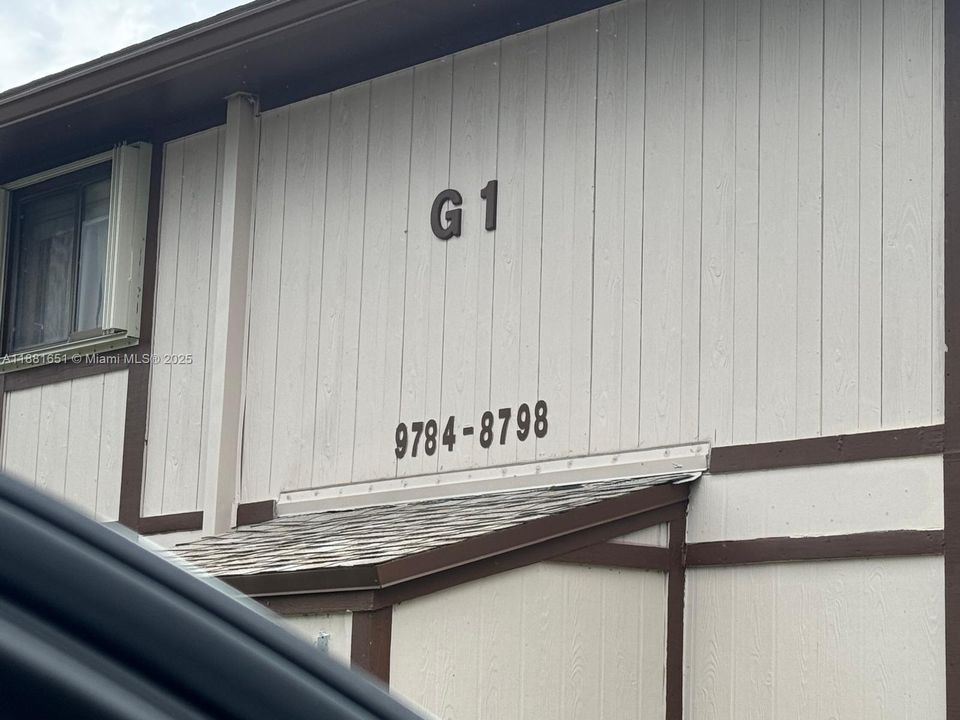 For Sale: $149,900 (2 beds, 2 baths, 1163 Square Feet)