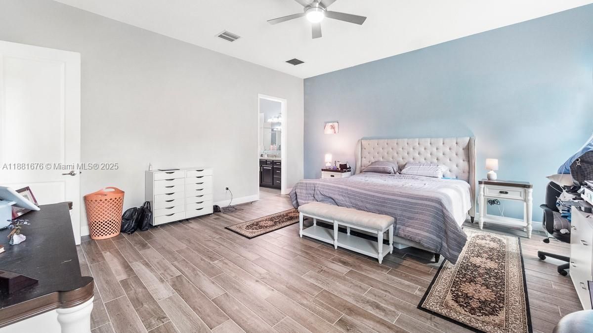 For Sale: $685,000 (3 beds, 3 baths, 2197 Square Feet)