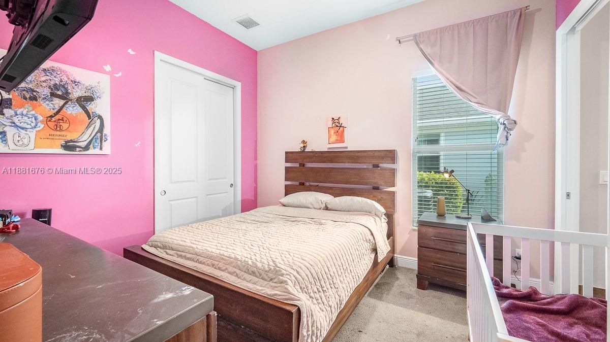 For Sale: $685,000 (3 beds, 3 baths, 2197 Square Feet)