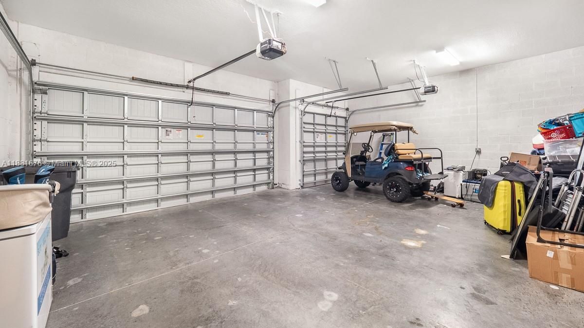 For Sale: $685,000 (3 beds, 3 baths, 2197 Square Feet)