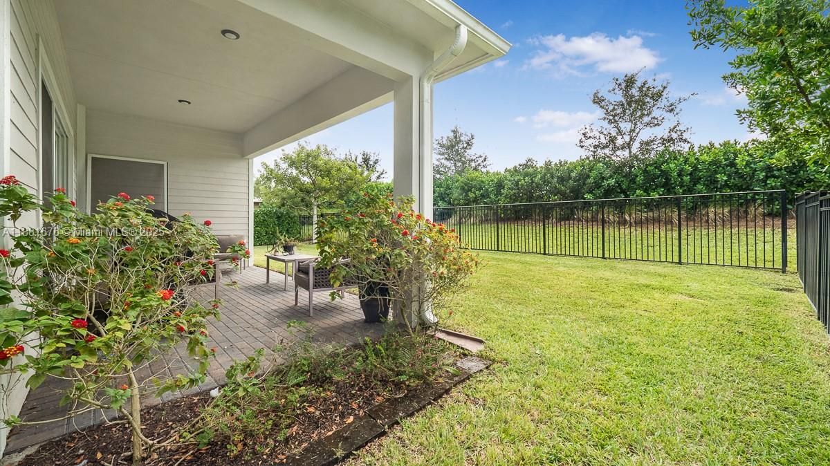 For Sale: $685,000 (3 beds, 3 baths, 2197 Square Feet)