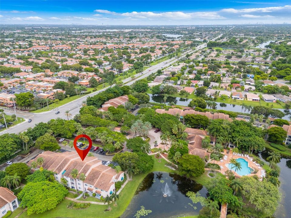 Activo con contrato: $280,000 (2 camas, 2 baños, 983 Pies cuadrados)