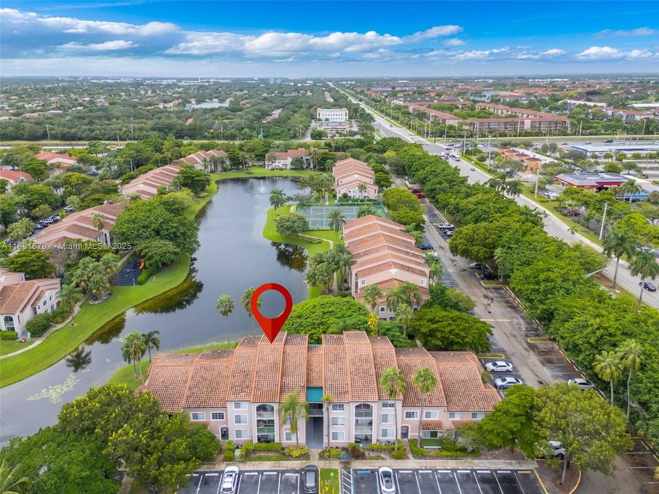 Activo con contrato: $280,000 (2 camas, 2 baños, 983 Pies cuadrados)