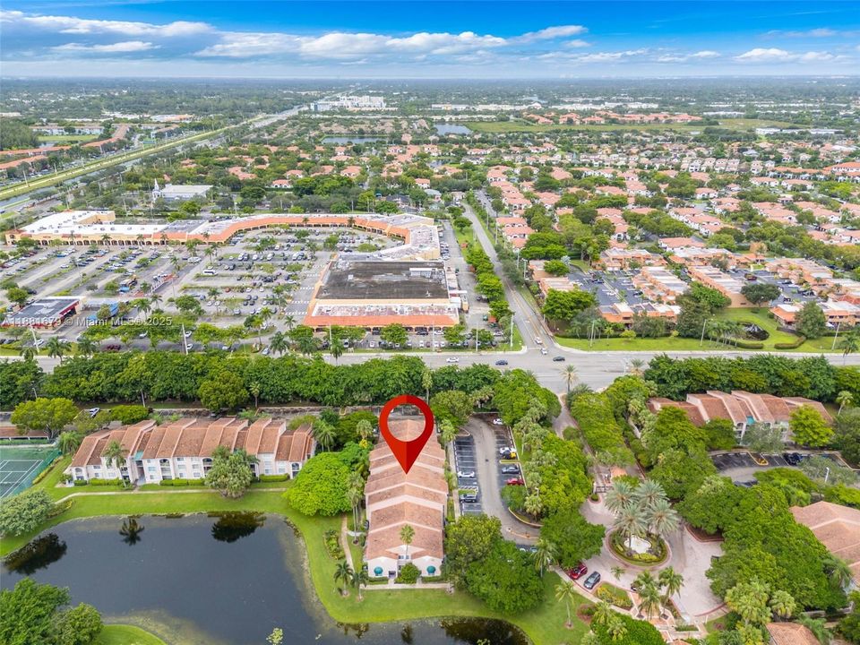 Activo con contrato: $280,000 (2 camas, 2 baños, 983 Pies cuadrados)