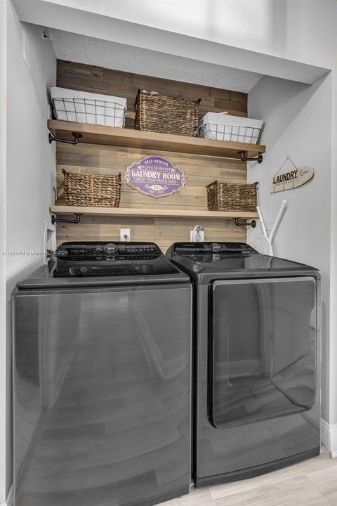 Activo con contrato: $280,000 (2 camas, 2 baños, 983 Pies cuadrados)