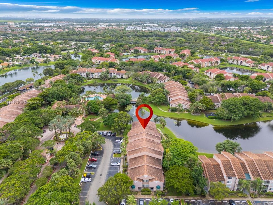 Activo con contrato: $280,000 (2 camas, 2 baños, 983 Pies cuadrados)