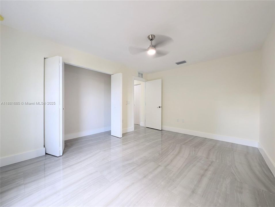 待售: $455,900 (4 贝兹, 3 浴室, 2158 平方英尺)