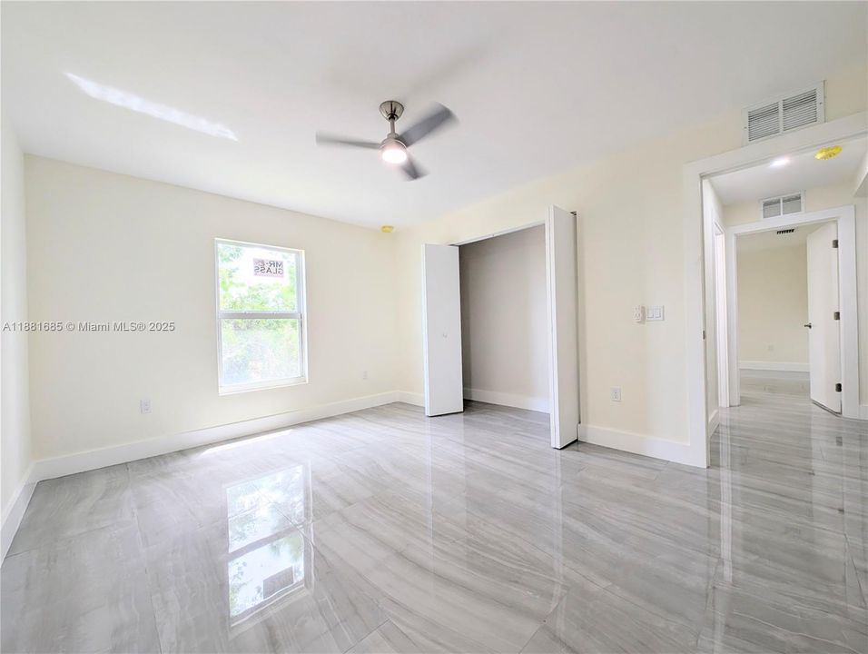 待售: $455,900 (4 贝兹, 3 浴室, 2158 平方英尺)