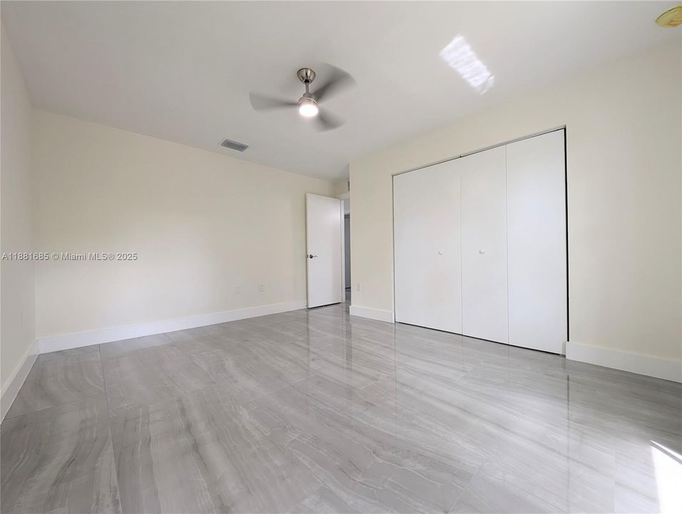 待售: $455,900 (4 贝兹, 3 浴室, 2158 平方英尺)