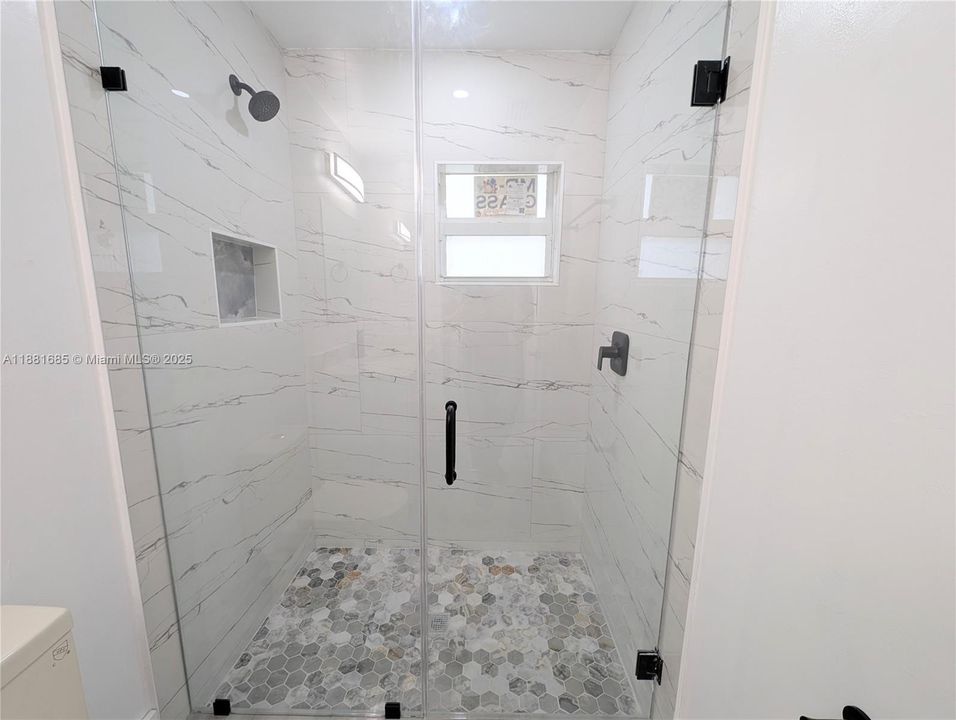 待售: $455,900 (4 贝兹, 3 浴室, 2158 平方英尺)