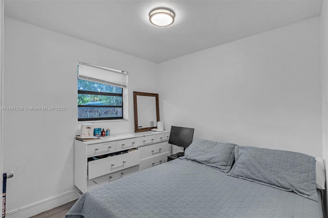 На продажу: $599,000 (0 спален, 0 ванн, 1226 Квадратных фут)