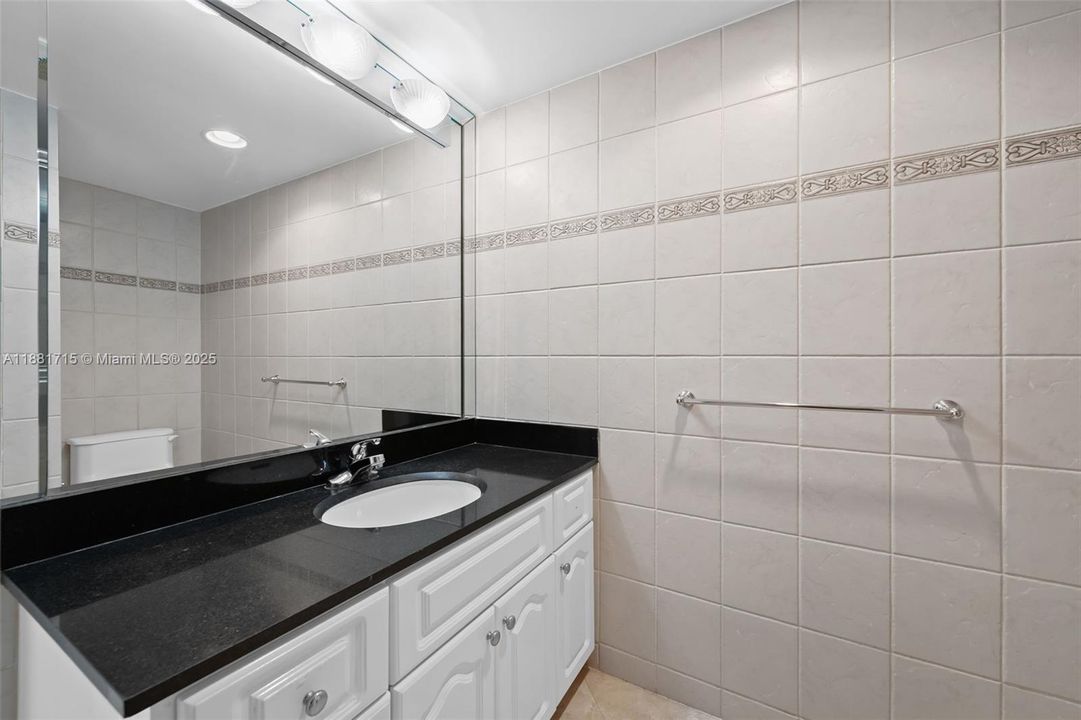 Active With Contract: $850,000 (2 beds, 2 baths, 1821 Square Feet)