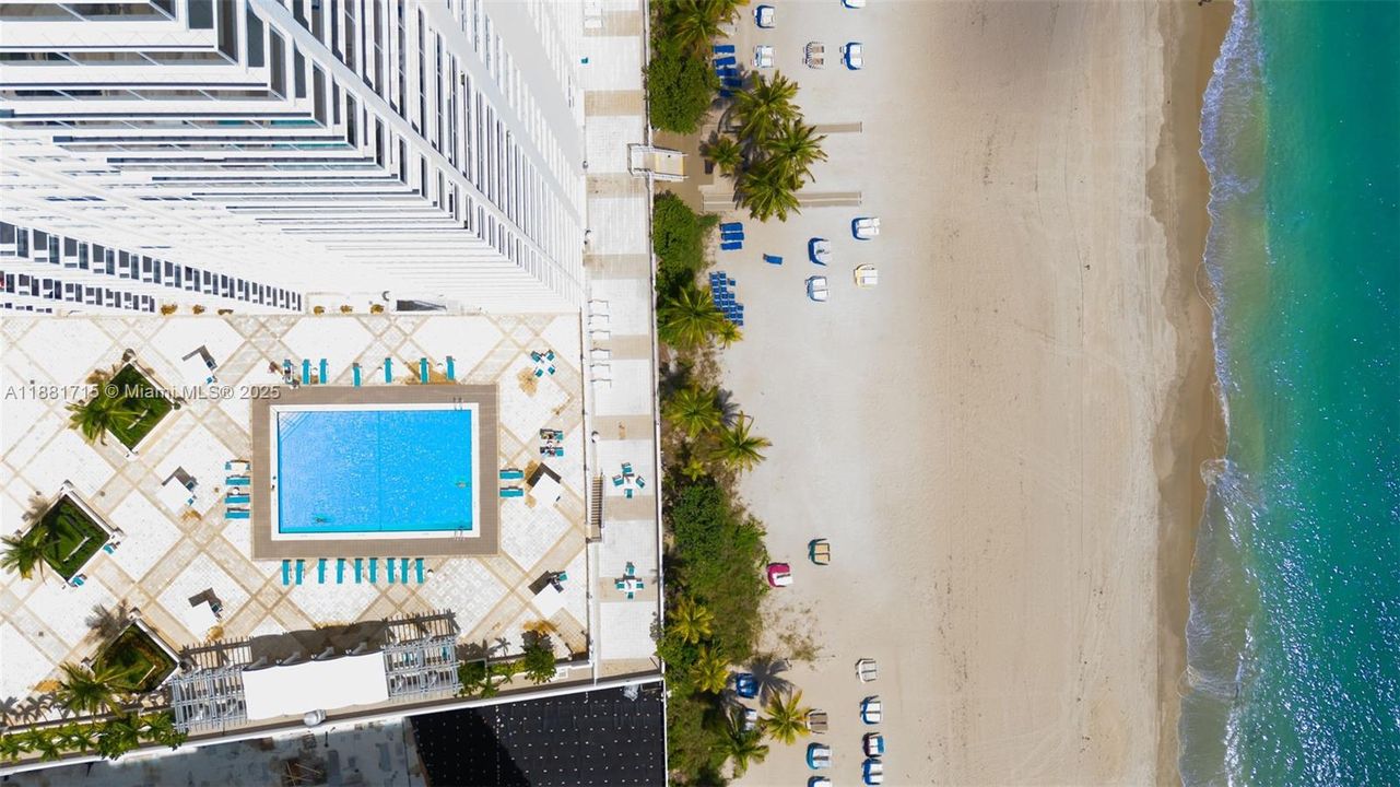 Active With Contract: $850,000 (2 beds, 2 baths, 1821 Square Feet)