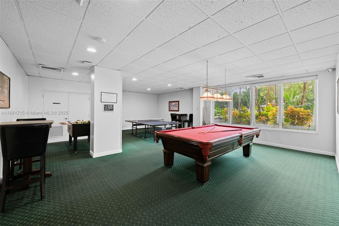 Active With Contract: $850,000 (2 beds, 2 baths, 1821 Square Feet)