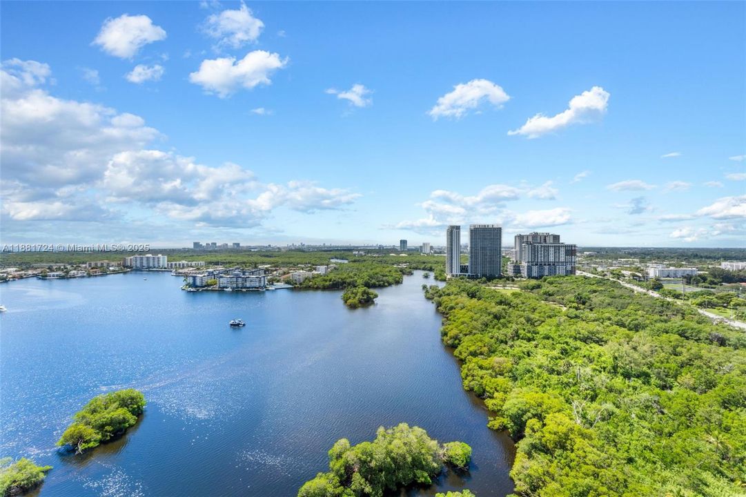 Active With Contract: $9,250 (3 beds, 2 baths, 1958 Square Feet)