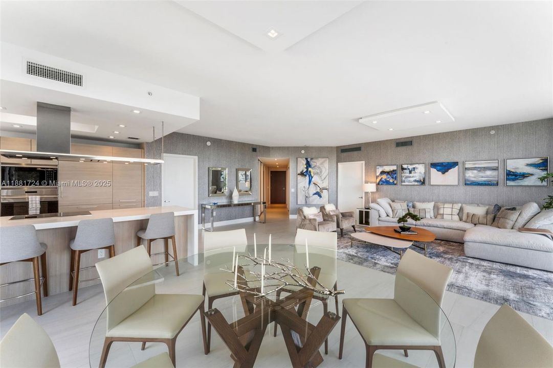 Active With Contract: $9,250 (3 beds, 2 baths, 1958 Square Feet)