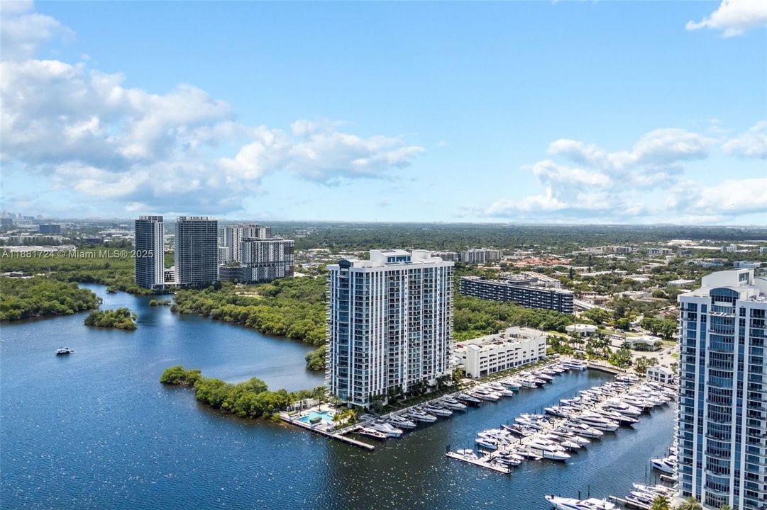 Active With Contract: $9,250 (3 beds, 2 baths, 1958 Square Feet)