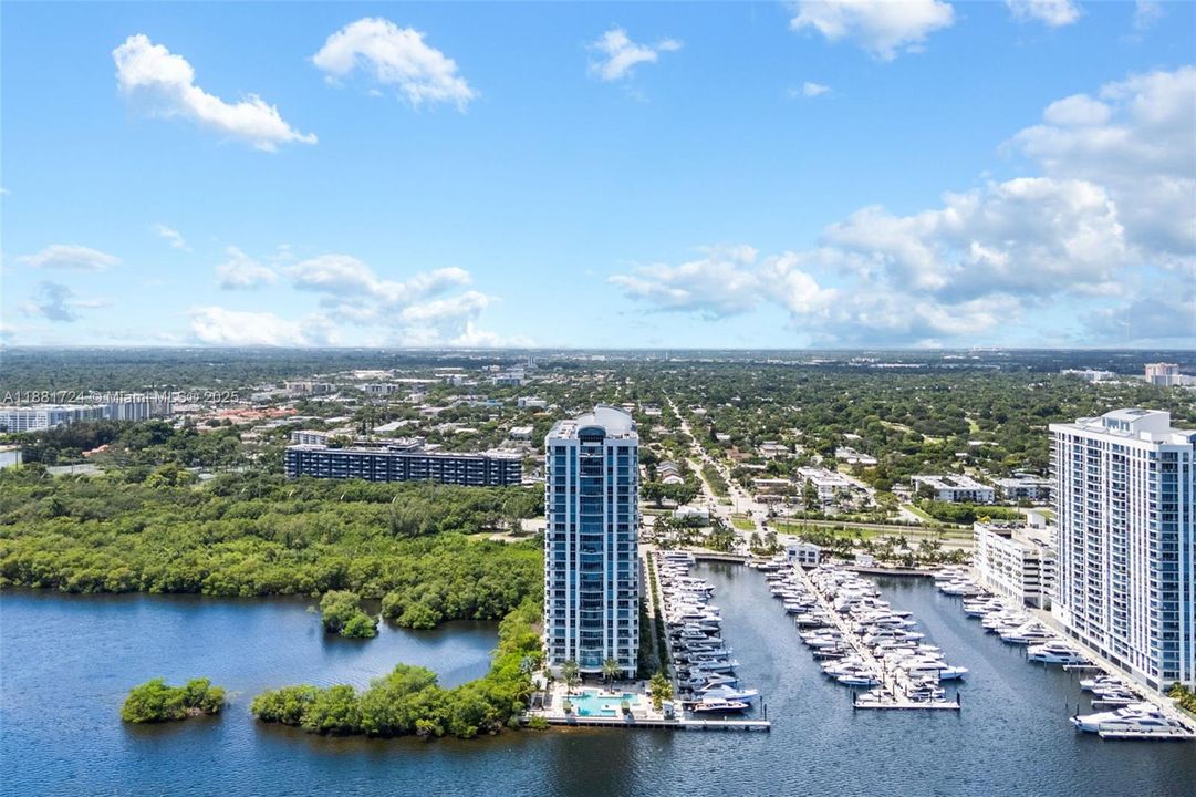 Active With Contract: $9,250 (3 beds, 2 baths, 1958 Square Feet)