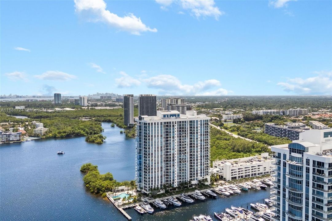 Active With Contract: $9,250 (3 beds, 2 baths, 1958 Square Feet)