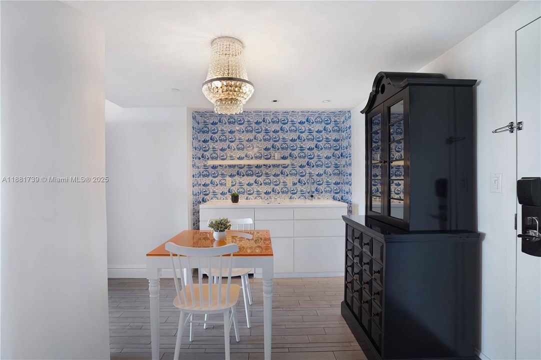 待售: $265,000 (0 贝兹, 1 浴室, 485 平方英尺)